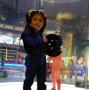 Meet your Posher, Raquel